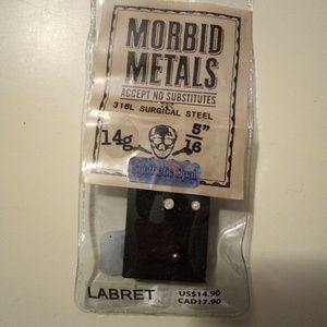 🛍️Final Sale! NWT 3pack Lip jewelry